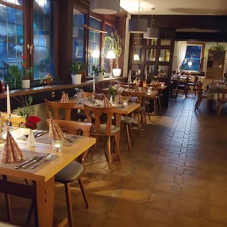 Kraeuterhex' Reutin Hotel *